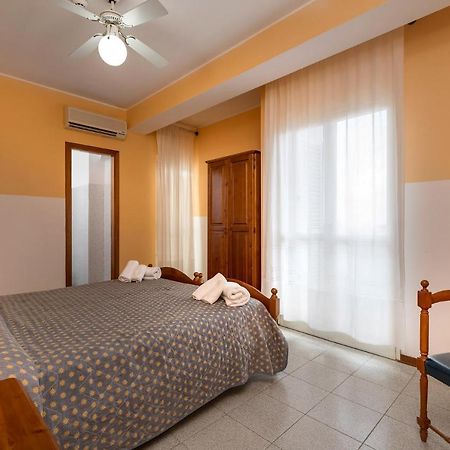 Hotel La Perla Тропея Экстерьер фото