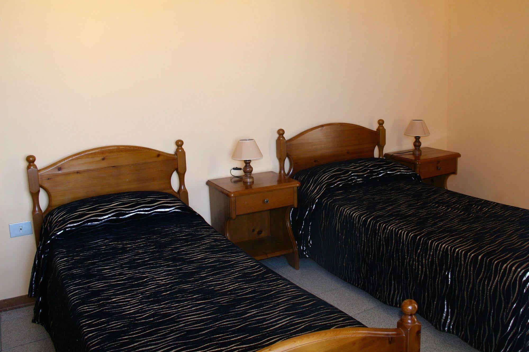Hotel La Perla Тропея Экстерьер фото