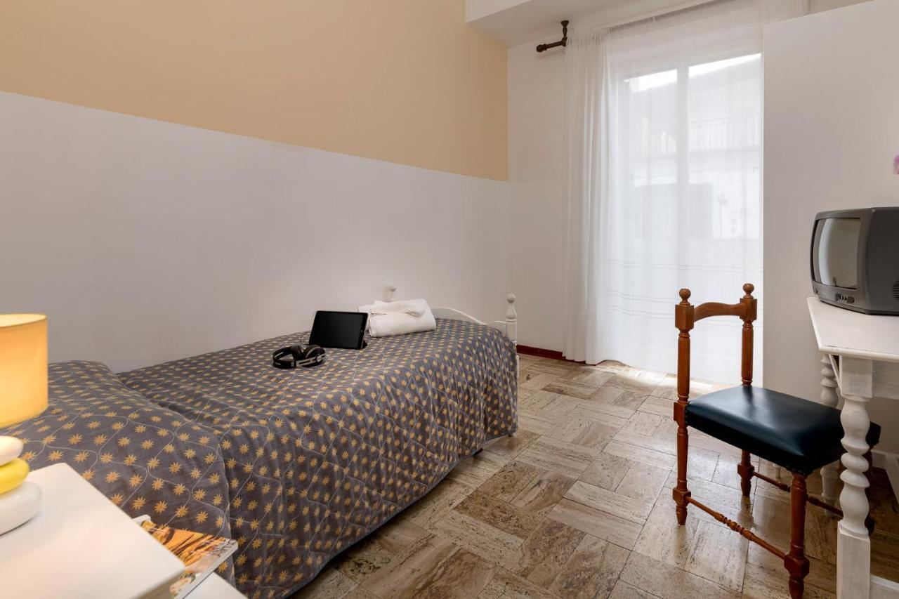 Hotel La Perla Тропея Экстерьер фото