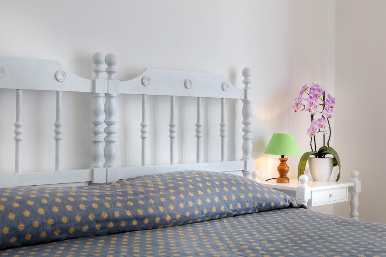 Hotel La Perla Тропея Экстерьер фото