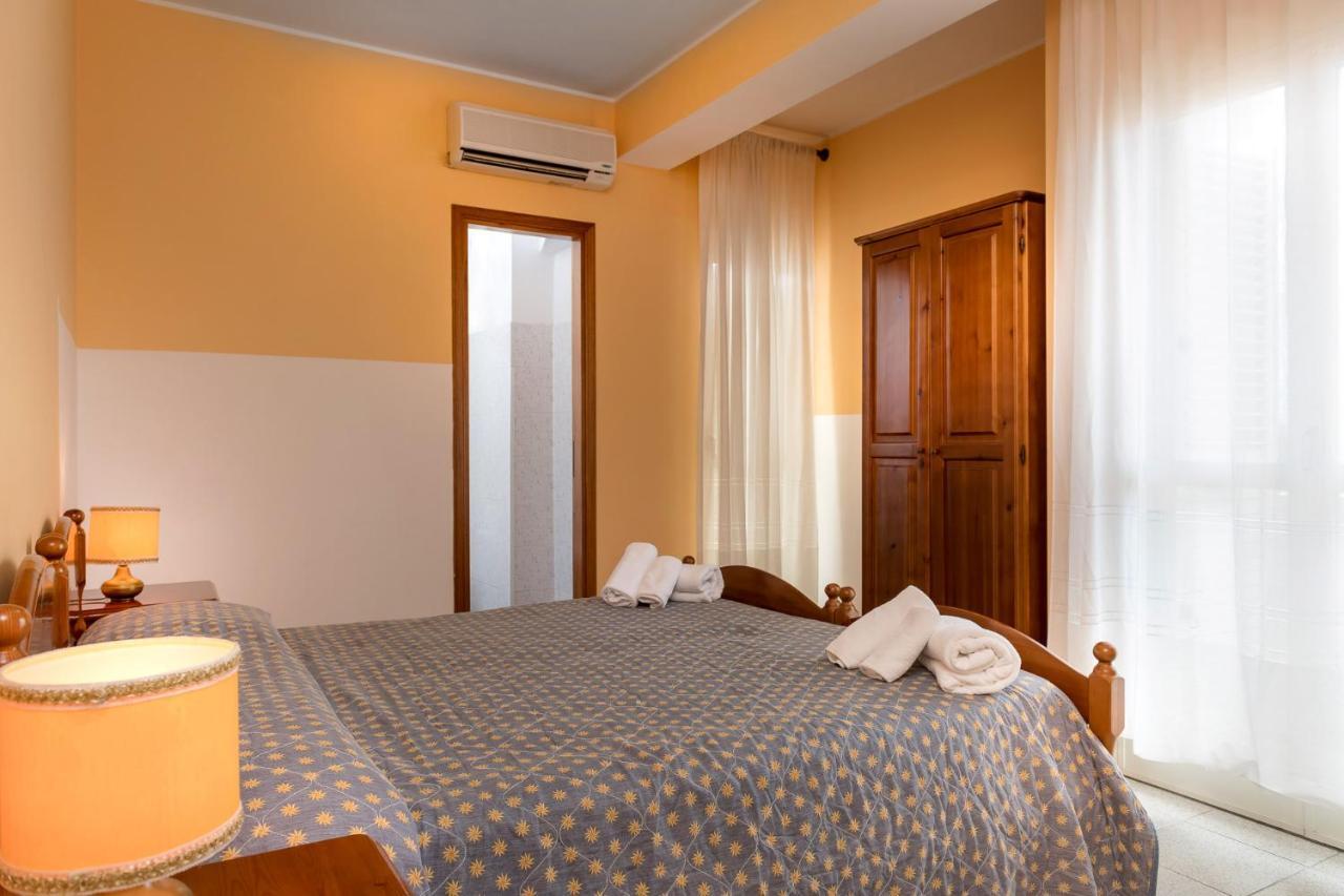 Hotel La Perla Тропея Экстерьер фото
